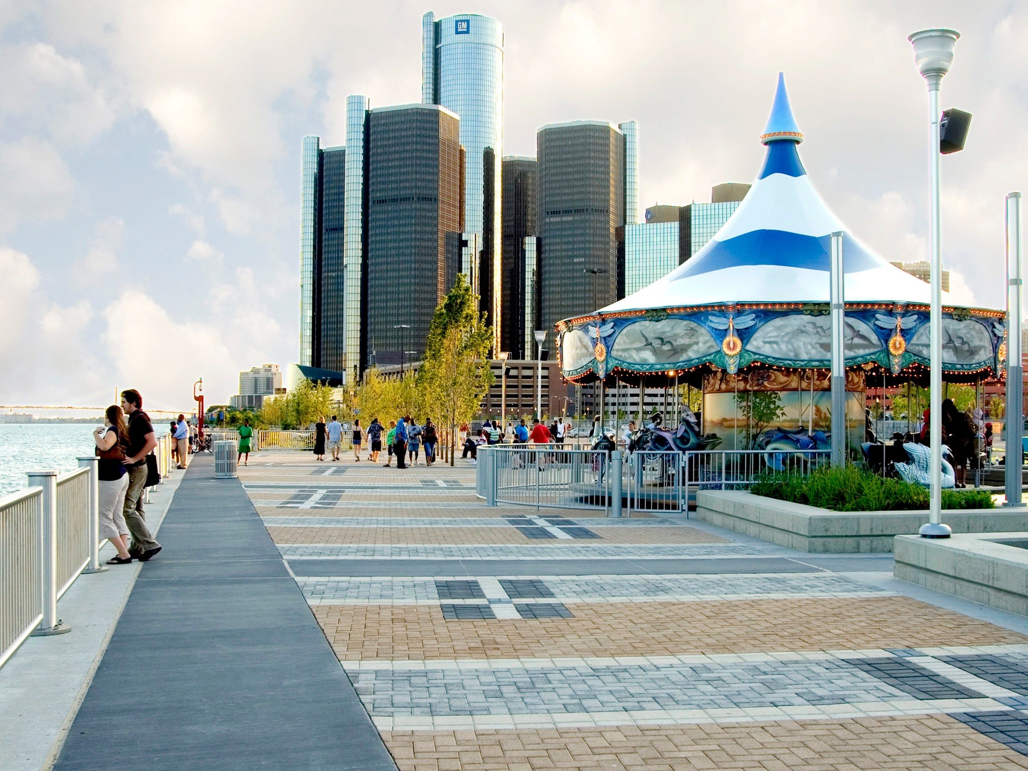 fun places to visit in detroit michigan